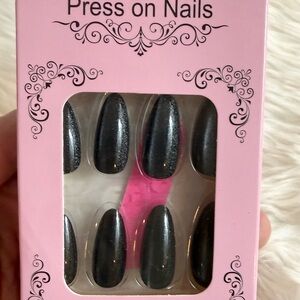 New Black Pearlized Press On Nails